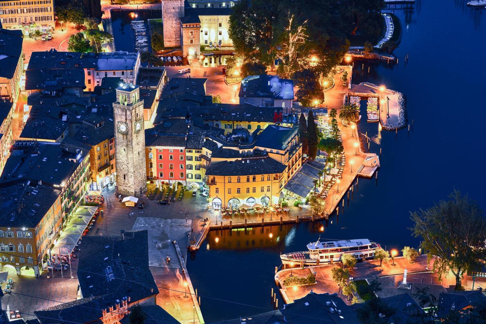 Villa Mimosa - Appartamento 1 - Happy Rentals Desenzano del Garda Zewnętrze zdjęcie